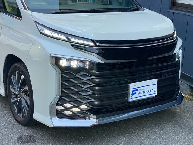 ヴォクシー ハイブリッドＳ－Ｚ　両側パワースライド　パワーゲート　純正ナビＴＶ　パノラミックビュー　ＨＤＭＩ入力　ドラレコ　ＥＴＣ　シートヒーター　ステアヒーター　レーダークルーズ　デジタルミラー　１００Ｖ電源　全国一年保証（10枚目）