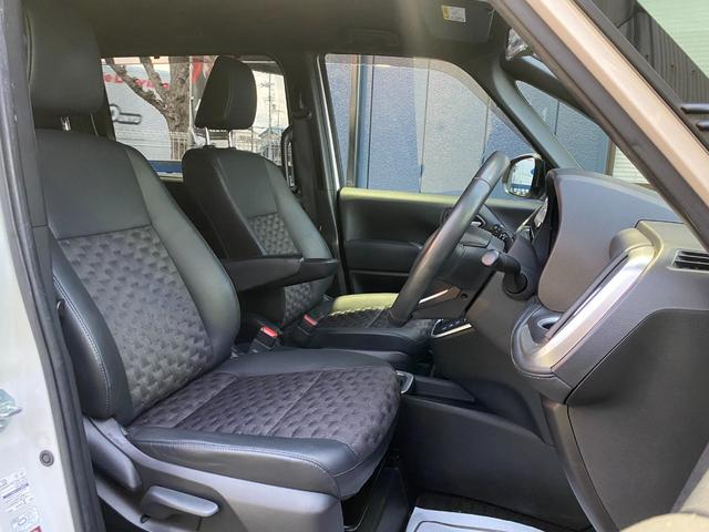 ヴォクシー ハイブリッドＳ－Ｚ　両側パワースライド　パワーゲート　純正ナビＴＶ　パノラミックビュー　ＨＤＭＩ入力　ドラレコ　ＥＴＣ　シートヒーター　ステアヒーター　レーダークルーズ　デジタルミラー　１００Ｖ電源　全国一年保証（19枚目）