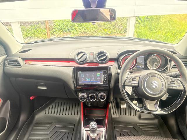 スイフトスポーツ ベースグレード 6MT 走行距離8910キロ LEDヘッドライト スマートキー シートヒーター Bluetooth フルセグ DVD(26枚目)