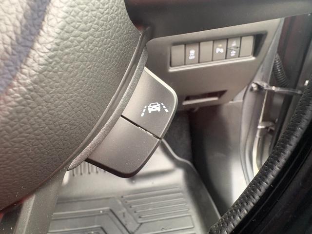 スイフトスポーツ ベースグレード 6MT 走行距離8910キロ LEDヘッドライト スマートキー シートヒーター Bluetooth フルセグ DVD(35枚目)