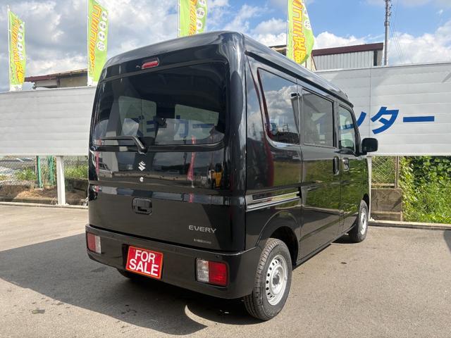 エブリイ ＰＡリミテッド　届出済未使用車　ＬＥＤヘッドライト　ディスプレイオーディオ　Ｂｌｕｅｔｏｏｔｈ　スズキセーフティーサポート　ハイルーフ　コーナーセンサー　アイドリングストップ　車線逸脱警告　キーレス　エアコン（4枚目）