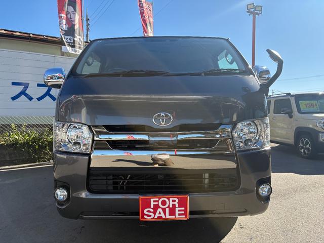 レジアスエースバン スーパーGL ダークプライム ワンオーナー ディーゼル ETC フルセグ Bluetooth バックカメラ ベッドキット レーンキープアシスト 衝突被害軽減システム オートライト スマートキー 電動格納ミラー ハーフレザーシート(4枚目)