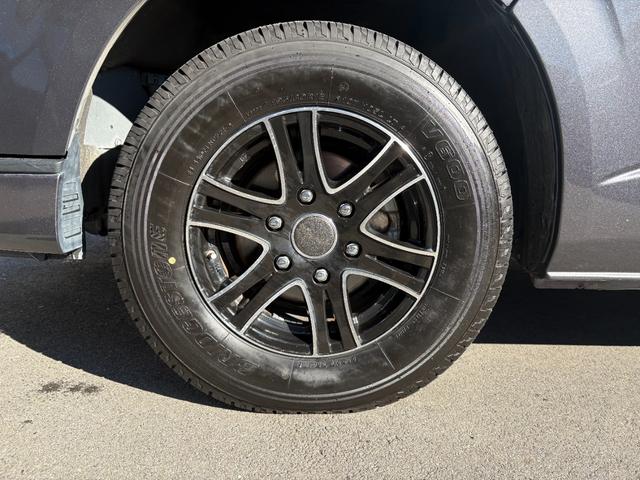 レジアスエースバン スーパーGL ダークプライム ワンオーナー ディーゼル ETC フルセグ Bluetooth バックカメラ ベッドキット レーンキープアシスト 衝突被害軽減システム オートライト スマートキー 電動格納ミラー ハーフレザーシート(13枚目)