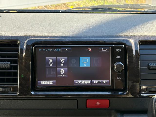 レジアスエースバン スーパーGL ダークプライム ワンオーナー ディーゼル ETC フルセグ Bluetooth バックカメラ ベッドキット レーンキープアシスト 衝突被害軽減システム オートライト スマートキー 電動格納ミラー ハーフレザーシート(18枚目)