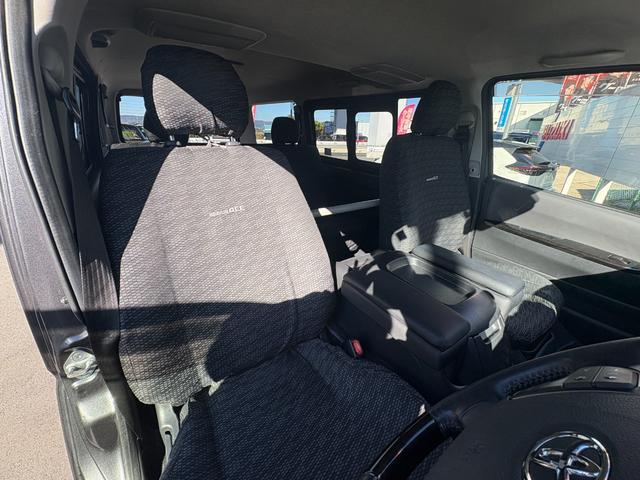 レジアスエースバン スーパーGL ダークプライム ワンオーナー ディーゼル ETC フルセグ Bluetooth バックカメラ ベッドキット レーンキープアシスト 衝突被害軽減システム オートライト スマートキー 電動格納ミラー ハーフレザーシート(25枚目)