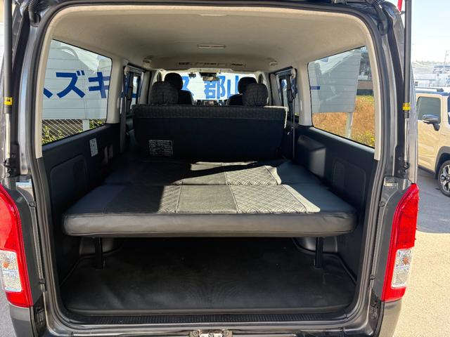 レジアスエースバン スーパーGL ダークプライム ワンオーナー ディーゼル ETC フルセグ Bluetooth バックカメラ ベッドキット レーンキープアシスト 衝突被害軽減システム オートライト スマートキー 電動格納ミラー ハーフレザーシート(30枚目)