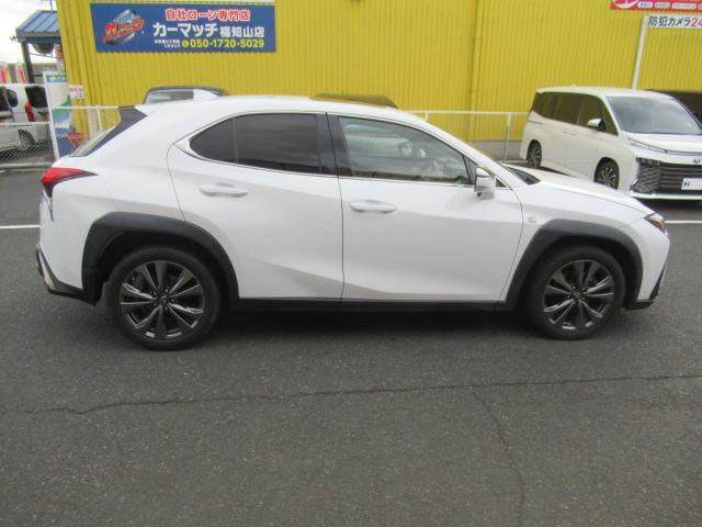 ＵＸ ＵＸ２００　Ｆスポーツ　フルセグナビ　サンルーフ　ドラレコ　ＥＴＣ　シートヒーターＲＬ（4枚目）