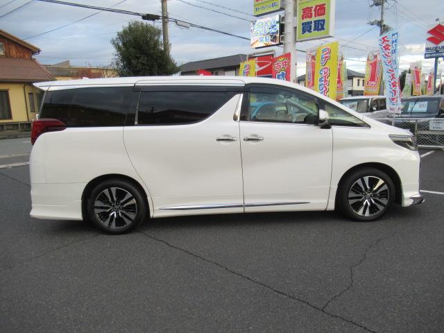 アルファード ２．５Ｓ　Ｃパッケージ　ディスプレイオーディオ　両側パワースライドドア　ドラレコ（4枚目）