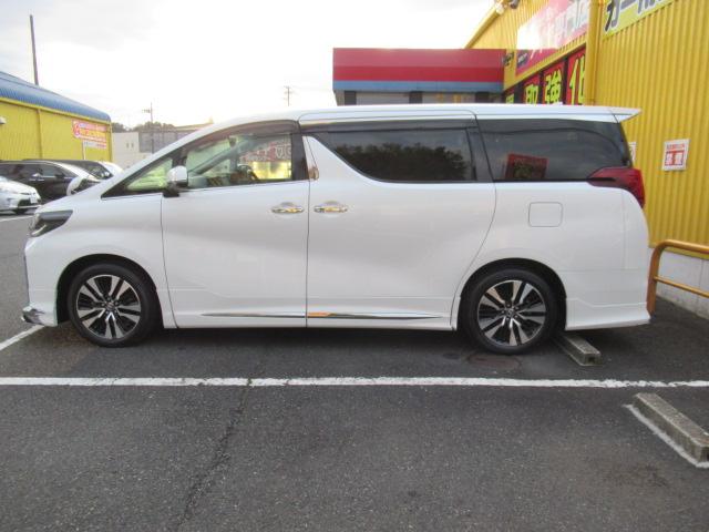 アルファード ２．５Ｓ　Ｃパッケージ　ディスプレイオーディオ　両側パワースライドドア　ドラレコ（5枚目）