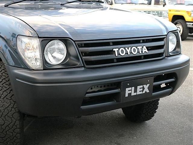 ＴＯＹＯＴＡ横文字グリルも新品装着です。