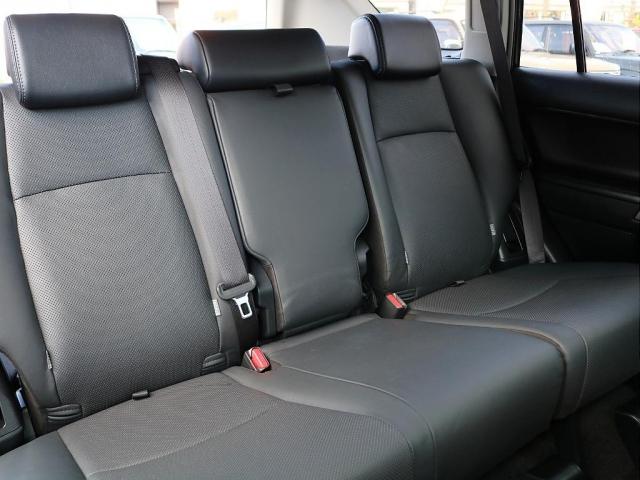 ランドクルーザープラド TX Lパッケージ・ブラックエディション ディーゼル車5人乗り サンルーフ ETC2.0 専用スカッフプレート TRDマッドガード FLEXオリジナル2インチリフトアップコイル ヨコハマジオランダーX-ATタイヤ ブラックエディション(8枚目)