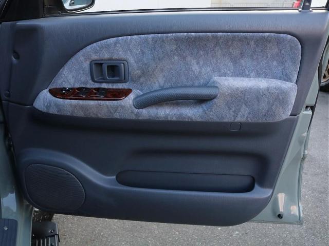 ランドクルーザープラド TXリミテッド(15枚目)