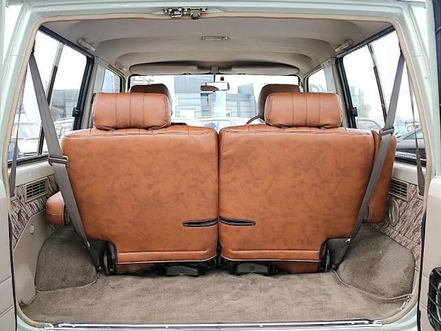 ランドクルーザープラド ＳＸワイド　下取直販車　Ｎｏｘ．ＰＭ適合　デザートカーキ×ホワイト全塗装済　ワイドボディ　茶内装　新品２インチリフトアップコイル　新品ダッシュボード張替　新品ＮＡＲＤＩメッキステアリング　タイミングベルト交換済（10枚目）