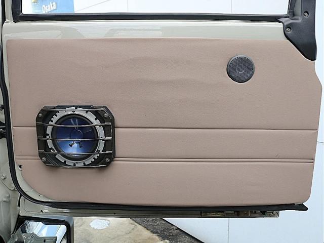 ランドクルーザープラド ＳＸワイド　下取直販車　Ｎｏｘ．ＰＭ適合　デザートカーキ×ホワイト全塗装済　ワイドボディ　茶内装　新品２インチリフトアップコイル　新品ダッシュボード張替　新品ＮＡＲＤＩメッキステアリング　タイミングベルト交換済（16枚目）