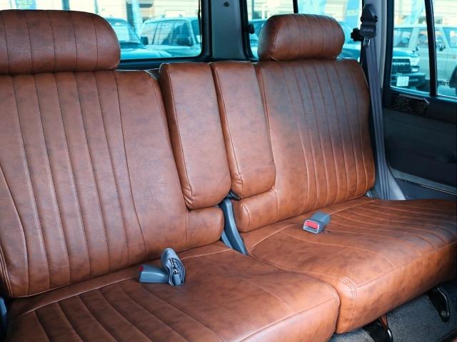 ランドクルーザー８０ ＶＸリミテッド　ライノグレー全塗装済　　６０フェイス　ナローボディー換装　ＮＡＲＤＩメッキステアリング　ＮＡＲＤＩメッキステアリング　ＥＴＣ　ジオランダーＸ－ＡＴタイヤ　ＸＥＬＦメッキＡＷ　前後ドライブレコーダー（8枚目）