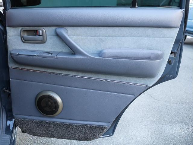 ランドクルーザー８０ ＶＸリミテッド　ライノグレー全塗装済　　６０フェイス　ナローボディー換装　ＮＡＲＤＩメッキステアリング　ＮＡＲＤＩメッキステアリング　ＥＴＣ　ジオランダーＸ－ＡＴタイヤ　ＸＥＬＦメッキＡＷ　前後ドライブレコーダー（17枚目）