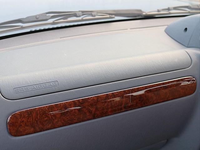 ランドクルーザープラド ＴＸ　前期型　アルルブルー全塗装済　丸目・ナロー換装　ＴＯＹＯＴＡグリル　ＢＦグッドリッチＡＴタイヤ　ＤＥＡＮクロスカントリー　パイオニア製フルセグナビ　バックカメラ　サンルーフ　ウッドコンビステアリング（18枚目）