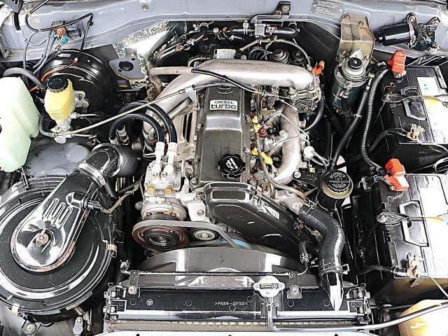 �G���W�����[���������̂悤���Y��ȏ�Ԃł��B