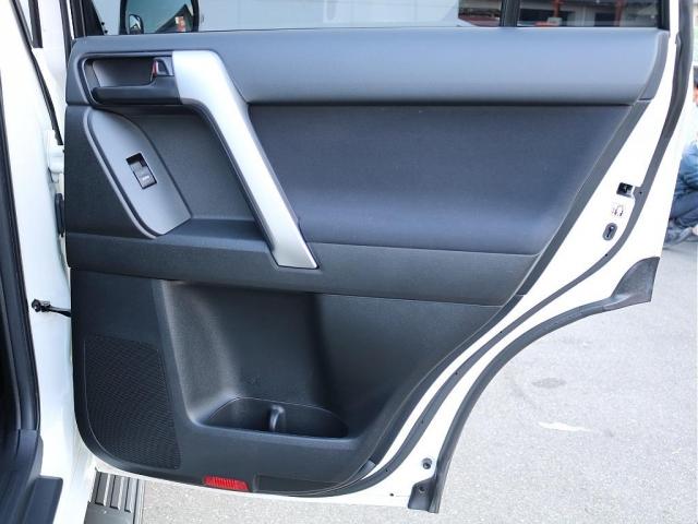 ランドクルーザープラド ＴＸ（17枚目）