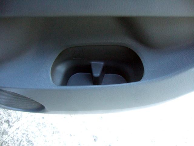 ワゴンＲ ＦＸ　昇降シート（助手席：パワーシート）　禁煙１オーナー　無事故実走行　フルフラット　テレビ　最新ナビ　ＵＳＢ　ＡＵＸ（ブルートゥース対応）　ＥＴＣ　ＵＶカットガラス　衝突安全ボディ　ＡＢＳ　バッテリー新品（36枚目）