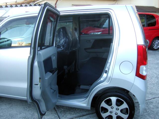 ワゴンＲ ＦＸ　昇降シート（助手席：パワーシート）　禁煙１オーナー　無事故実走行　フルフラット　テレビ　最新ナビ　ＵＳＢ　ＡＵＸ（ブルートゥース対応）　ＥＴＣ　ＵＶカットガラス　衝突安全ボディ　ＡＢＳ　バッテリー新品（49枚目）