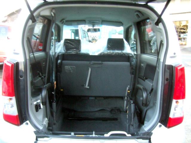 AZワゴン XG スロープ式車いす移動車(後席付) 電動ウィンチ タイミングベルトチェーン テレビ 最新ナビ セキュリティ UVカットプライバシーガラス ブレーキアシスト ABS 衝突安全ボディ バッテリー新品交換渡し(9枚目)