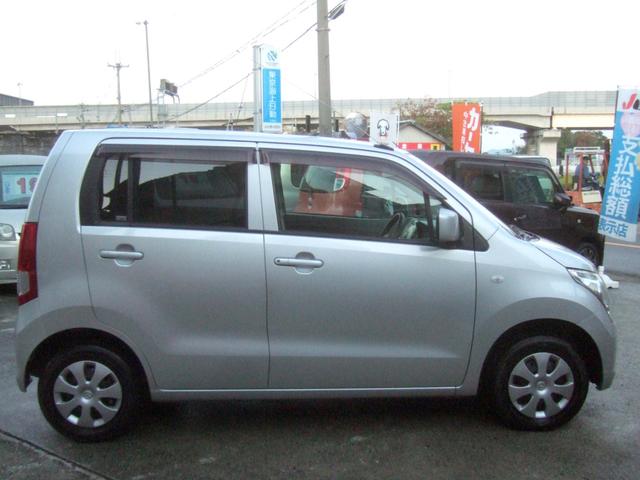 AZワゴン XG スロープ式車いす移動車(後席付) 電動ウィンチ タイミングベルトチェーン テレビ 最新ナビ セキュリティ UVカットプライバシーガラス ブレーキアシスト ABS 衝突安全ボディ バッテリー新品交換渡し(20枚目)