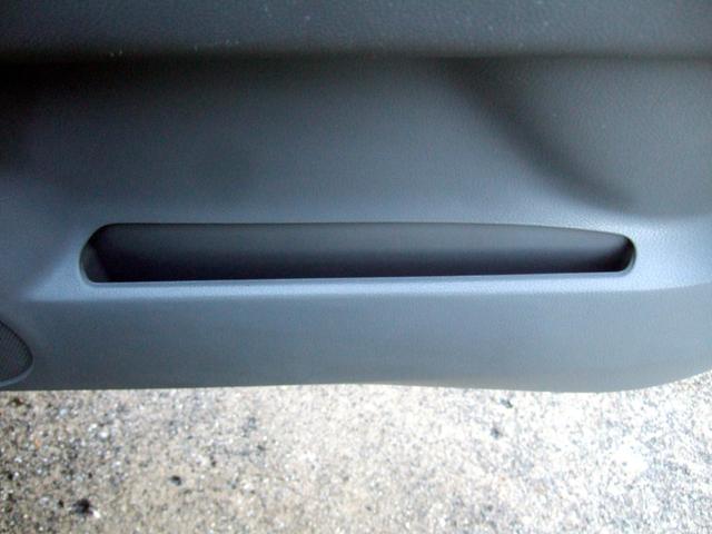 AZワゴン XG スロープ式車いす移動車(後席付) 電動ウィンチ タイミングベルトチェーン テレビ 最新ナビ セキュリティ UVカットプライバシーガラス ブレーキアシスト ABS 衝突安全ボディ バッテリー新品交換渡し(28枚目)