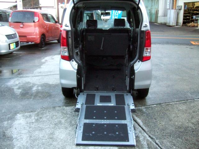 AZワゴン XG スロープ式車いす移動車(後席付) 電動ウィンチ タイミングベルトチェーン テレビ 最新ナビ セキュリティ UVカットプライバシーガラス ブレーキアシスト ABS 衝突安全ボディ バッテリー新品交換渡し(35枚目)