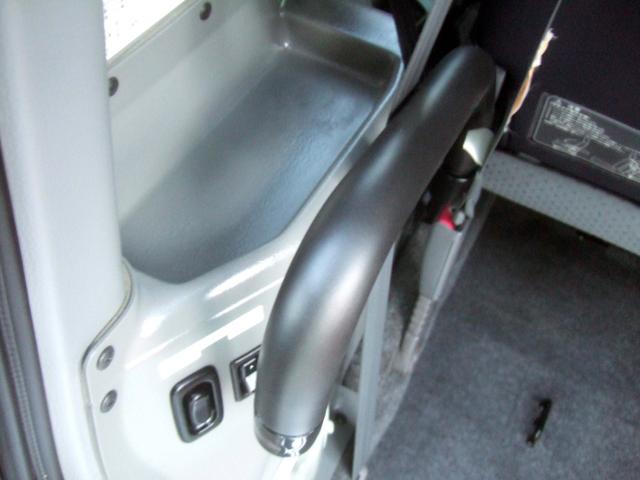 AZワゴン XG スロープ式車いす移動車(後席付) 電動ウィンチ タイミングベルトチェーン テレビ 最新ナビ セキュリティ UVカットプライバシーガラス ブレーキアシスト ABS 衝突安全ボディ バッテリー新品交換渡し(38枚目)