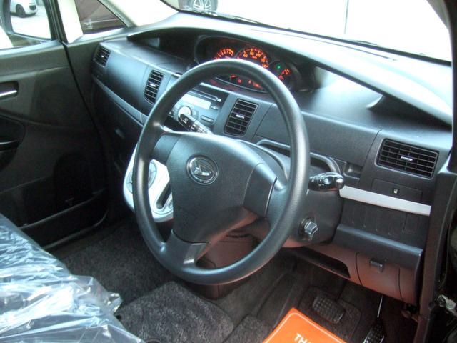 ムーヴ カスタム　Ｘリミテッド　禁煙１オーナー車　メーカーオプションカラー　　無事故　実走行　タイベルチェーン　ベンチシート　フルフラット　テレビ　最新ナビ　キセノン　エアロ　スマートキー　ＥＴＣ　ブレーキアシスト　バッテリー新品（8枚目）