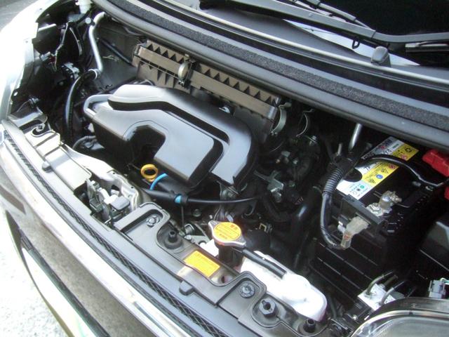 ムーヴ カスタム　Ｘリミテッド　禁煙１オーナー車　メーカーオプションカラー　　無事故　実走行　タイベルチェーン　ベンチシート　フルフラット　テレビ　最新ナビ　キセノン　エアロ　スマートキー　ＥＴＣ　ブレーキアシスト　バッテリー新品（17枚目）