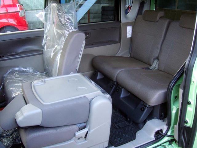 �L�����v�A�L���̍ۓ��Ŏԓ��̐H�����y�X��