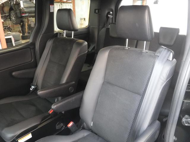 ヴォクシー ハイブリッドZS 煌III /純正ナビ/両側パワースライドドア/オートハイビーム/クリアランスソナ-/クルーズコントロール/ETC2.0/ドライブレコ-ダ-前後/バックカメラ/シートヒ-タ-/Wエアコン/(9枚目)