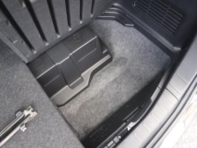 ヴォクシー ハイブリッドZS 煌III /純正ナビ/両側パワースライドドア/オートハイビーム/クリアランスソナ-/クルーズコントロール/ETC2.0/ドライブレコ-ダ-前後/バックカメラ/シートヒ-タ-/Wエアコン/(15枚目)