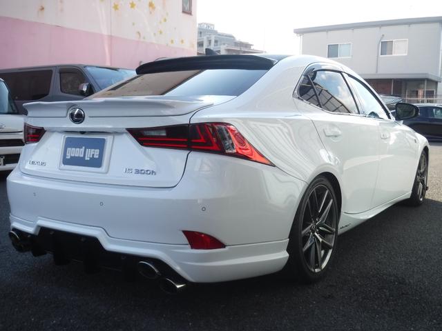 ＩＳ ３００ｈ　ＦスポーツＸライン　／ハイブリット／バックカメラ／ＥＴＣ／トムスマフラー／クルーズコントロール／シートヒーター／シートエアコン／シートメモリー／ルーフラッピング／ローダウン／パワーシート／（7枚目）