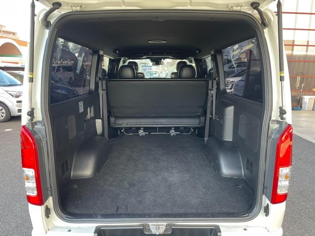 ハイエースバン スーパーＧＬ　ダークプライムＩＩ　／ＥＴＣ／１００Ｖ電源／電動格納ミラー／両側パワースライドドア／オートハイビーム／クルーズコントロール／スマートキー／フロントフォグランプ／禁煙車／（9枚目）