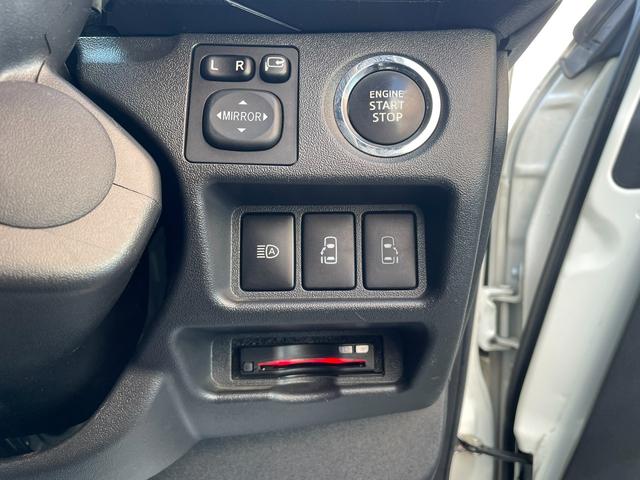 ハイエースバン スーパーＧＬ　ダークプライムＩＩ　／ＥＴＣ／１００Ｖ電源／電動格納ミラー／両側パワースライドドア／オートハイビーム／クルーズコントロール／スマートキー／フロントフォグランプ／禁煙車／（17枚目）
