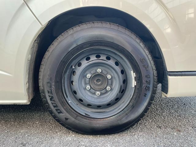 ハイエースバン スーパーＧＬ　ダークプライムＩＩ　／ＥＴＣ／１００Ｖ電源／電動格納ミラー／両側パワースライドドア／オートハイビーム／クルーズコントロール／スマートキー／フロントフォグランプ／禁煙車／（25枚目）