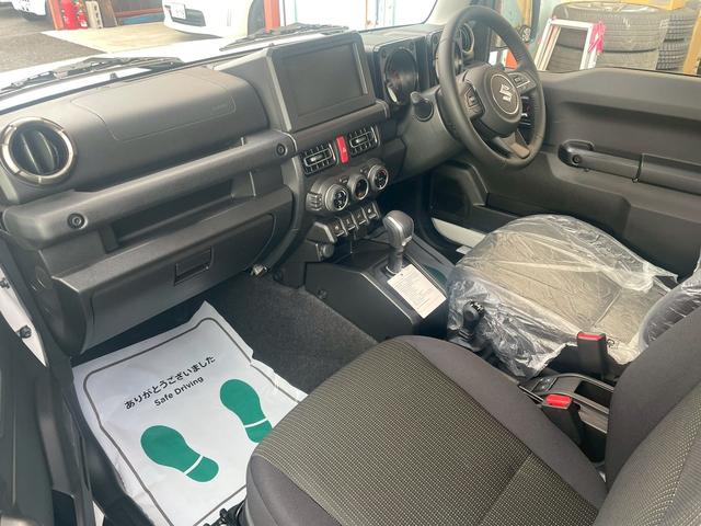 ジムニー XC /届け出済み未使用車/パートタイム4WD/衝突被害軽減ブレーキ/アダブティブクル-ズコントロ-ル/LEDヘッドライト/コーナ-センサ-/フルフラットシ-ト/シートヒ-タ-/アイドリングストップ(8枚目)