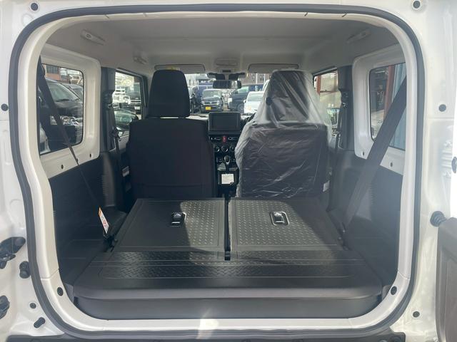 ジムニー XC /届け出済み未使用車/パートタイム4WD/衝突被害軽減ブレーキ/アダブティブクル-ズコントロ-ル/LEDヘッドライト/コーナ-センサ-/フルフラットシ-ト/シートヒ-タ-/アイドリングストップ(11枚目)