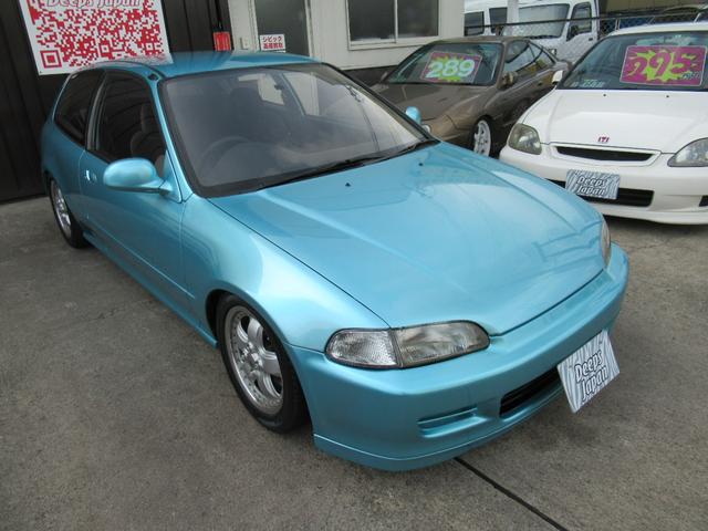 シビック ＳｉＲＩＩ　ＥＧ６　後期モデル　Ｂ１６Ａ　Ｔベルト交換済み　クスコタワーバー　サイドモールレス　エンブレムスムージング　リアワイパーレス　トップフューエルエアチャンバー　新品フロアマット　ＥＫ９チタンシフトノブ（10枚目）