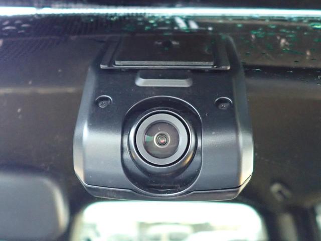 ◆【ドライブレコーダー】映像・音声などを記録する自動車用の装置です。もしもの事故の際の記録はもちろん、旅行の際の思い出としてドライブの映像を楽しむことができます。