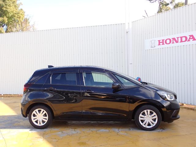 フィット ｅ：ＨＥＶホーム　純正ナビ　フルセグ　Ｒカメラ　ＥＴＣ　ＬＥＤ　前後ドラレコ（9枚目）