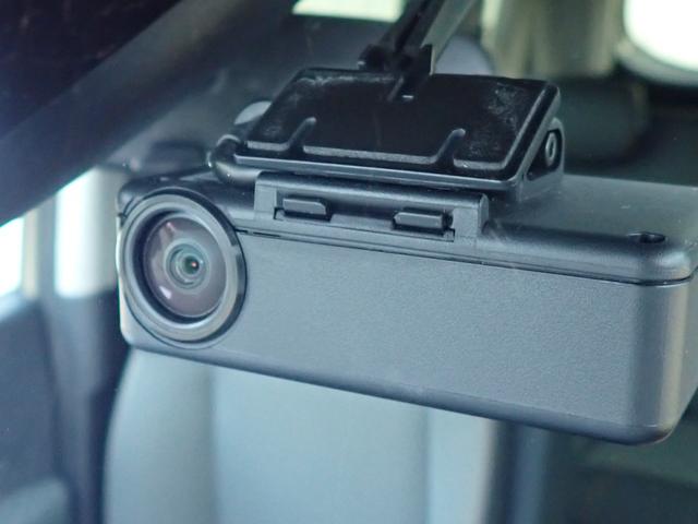 ���y�h���C�u���R�[�_�[�z�f���E�����Ȃǂ��L�^���鎩���ԗp�̑��u�ł��B�������̎��̂̍ۂ̋L�^�͂������A���s�̍ۂ̎v���o�Ƃ��ăh���C�u�̉f�����y���ނ��Ƃ��ł��܂��B