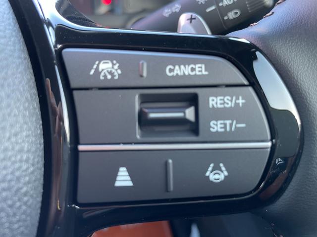Ｎ－ＢＯＸカスタム ターボ　届出済未使用車　衝突被害軽減ブレーキ　電動パーキングブレーキ　電動格納ドアミラー　１５インチアルミホイル　ＬＥＤヘッドライト　オートライト　両側電動スライドドア　バックカメラ　オートエアコン（29枚目）