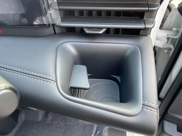 セレナ ｅ－パワー　ハイウェイスターＶ　新車　ホットプラスパッケージ　アラウンドビューモニター　１２．３インチカラーディスプレイオーディオ　前後ドライブレコーダー　ＥＴＣ２．０　インテリジェントルームミラー　ＬＥＤヘッドライト（51枚目）