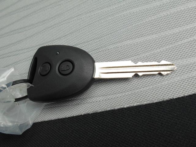 ミライース Ｘ　ＳＡＩＩＩ　届出済未使用車　スマートアシスト　ＬＥＤヘッド　Ｂカメラ　リアスモークガラス　電動格納ドアミラー　フロントスーパーＵＶカットガラス　コーナーセンサー　デジタルメーター　ナビ装着用アップグレードＰＫＧ（68枚目）