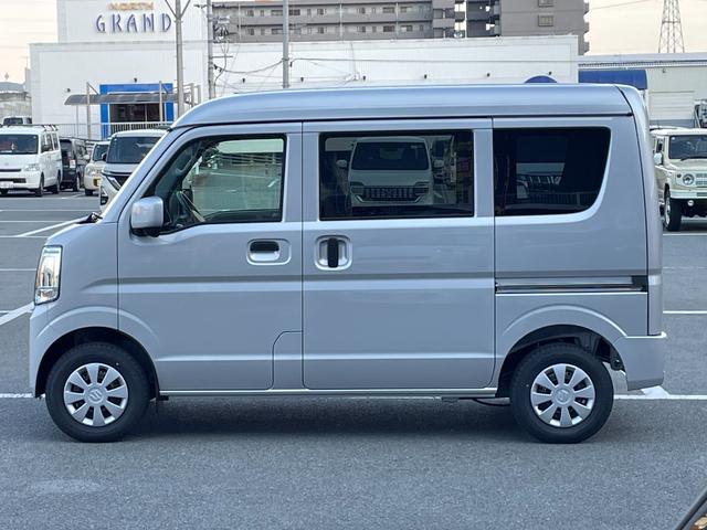 エブリイ ＰＣ　届出済未使用車　スズキセーフティサポート　ＬＥＤヘッド　キーレス　パワーウィンドウ（フロント）　ＵＳＢ電源ソケット　オートライト　電動格納ドアミラー　オーバーヘッドシェルフ　運転席シートヒーター（10枚目）