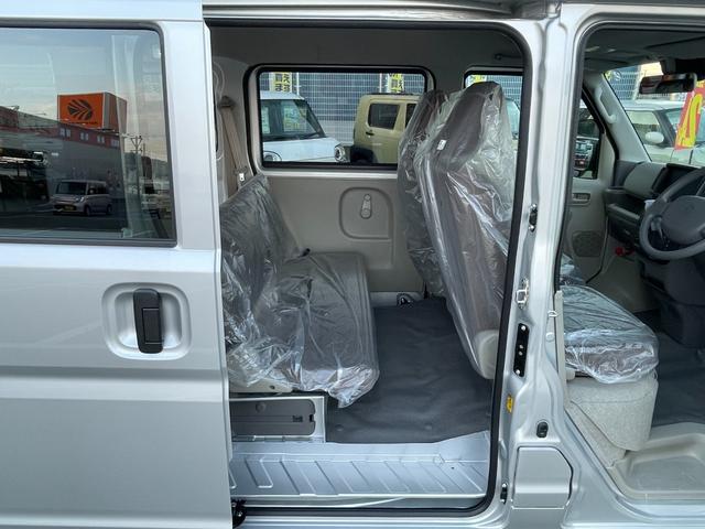 エブリイ ＰＣ　届出済未使用車　スズキセーフティサポート　ＬＥＤヘッド　キーレス　パワーウィンドウ（フロント）　ＵＳＢ電源ソケット　オートライト　電動格納ドアミラー　オーバーヘッドシェルフ　運転席シートヒーター（25枚目）